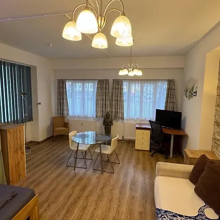 Appartement Ruhiges Mit Guter Verkehrsanbindung Gumpoldskirchen